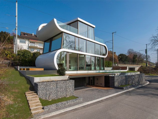 Curved house on Lake Zurich 1