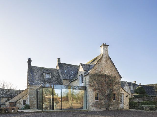 an updated period house with a new extension by Jonathan Tuckey Design, photo by Dirk Lindner