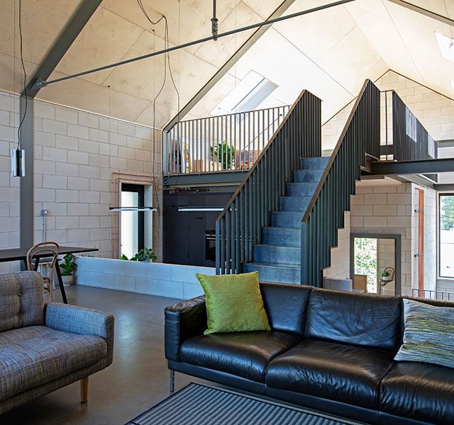 The steel frames in the interior of grand designs tv house in Sheffield featured in 2018's Grand Designs TV show - tv houses - granddesignsmagazine.com 