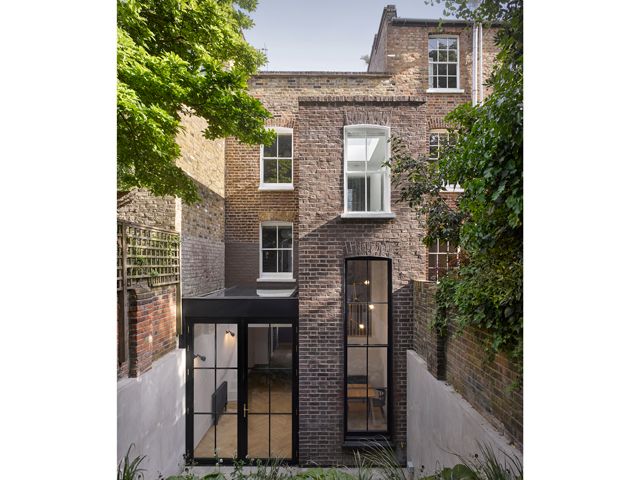 brick rear extension on a terrace house by Dominic McKenzie Architects 