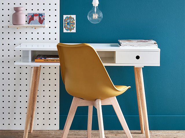habitat cato desk - 6 small desks for compact spaces - home improvements - granddesignsmagazine.com