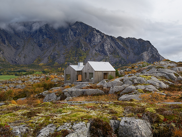 Vega Norge writers house in norway, by Erik Kolman Janush - self builds - grand designs