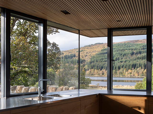 house on loch tummel in scotland - self build homes - grand designs