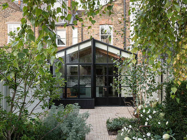 exterior of extension inspired by japanese screen - grand designs 