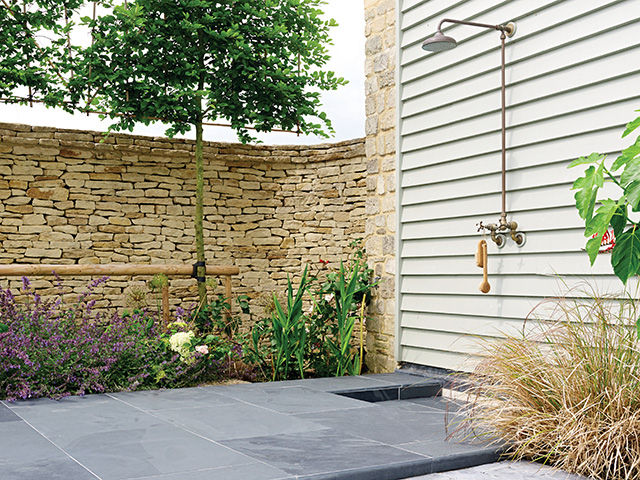 outdoor shower with slate tiles - home improvements - grand designs 