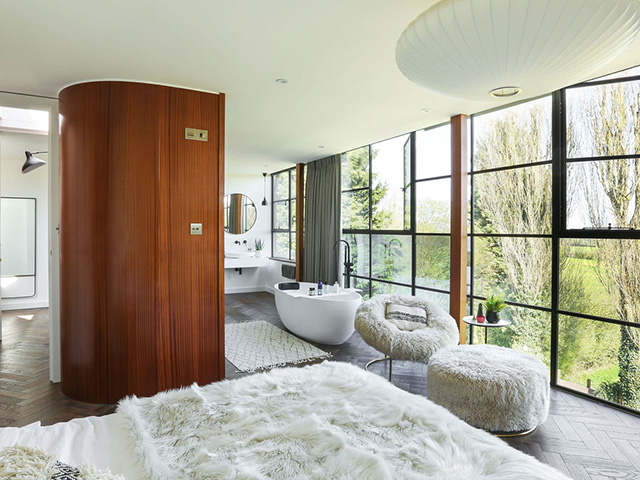 modern ensuite bathroom bedroom with crittall windows - home improvements - grand designs 