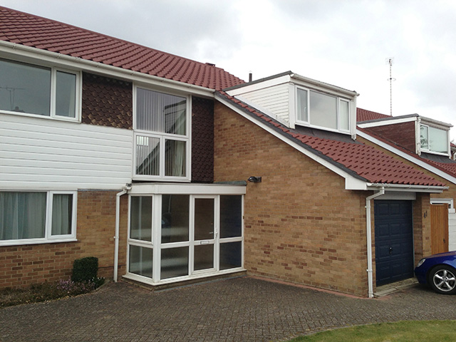 leaf architecture house exterior renovation - before picture - grand designs