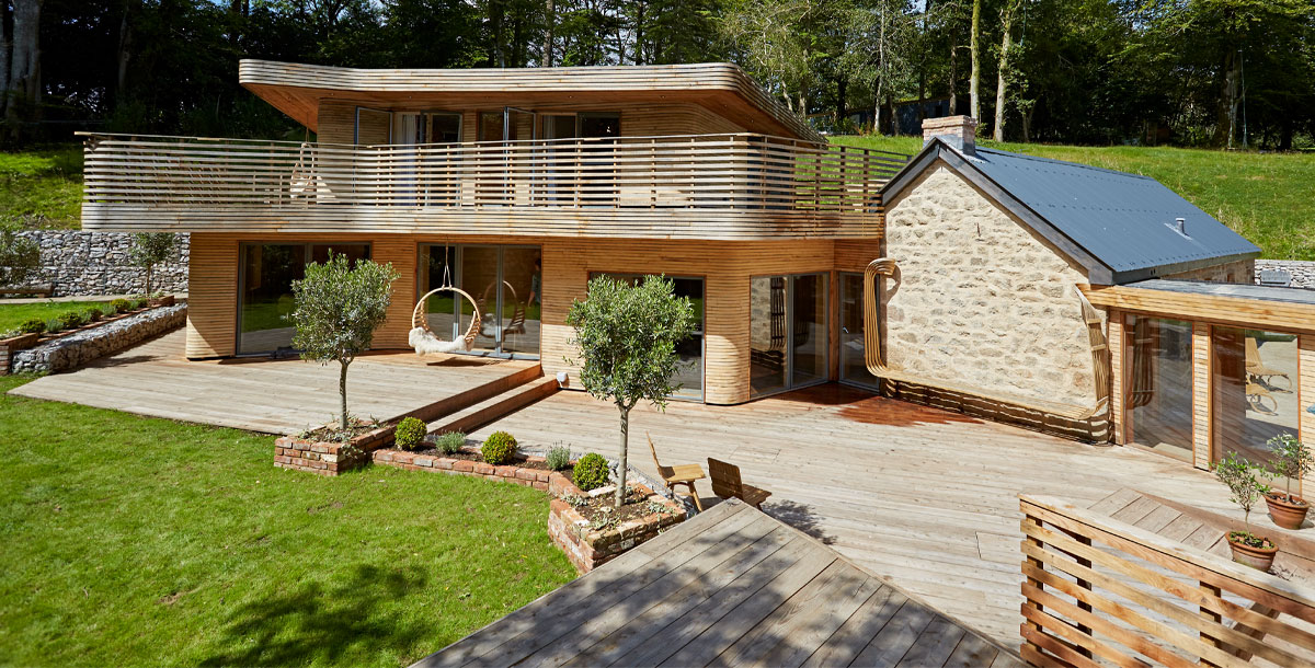 Steam-bent timber house from Grand Designs