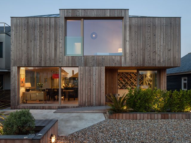 Old Fort House in shoreham-by-sea by ecospace studios at dusk