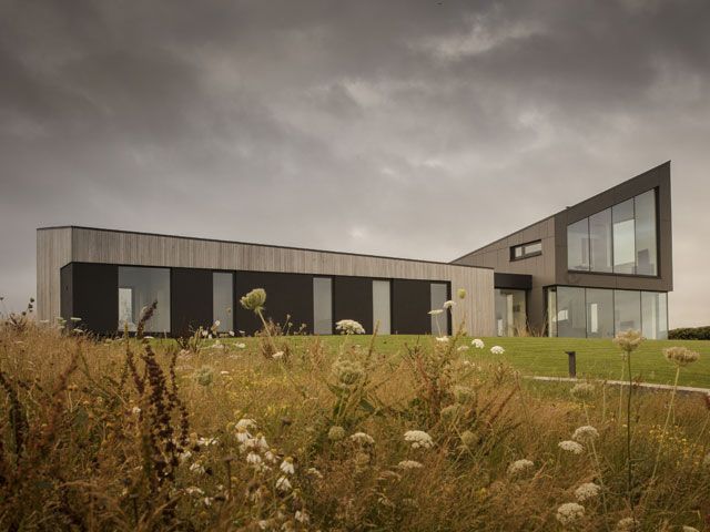 County Down, Northern Ireland home longlisted for the RIBA House of the Year 2018 tv-houses-granddesignsmagazine.com