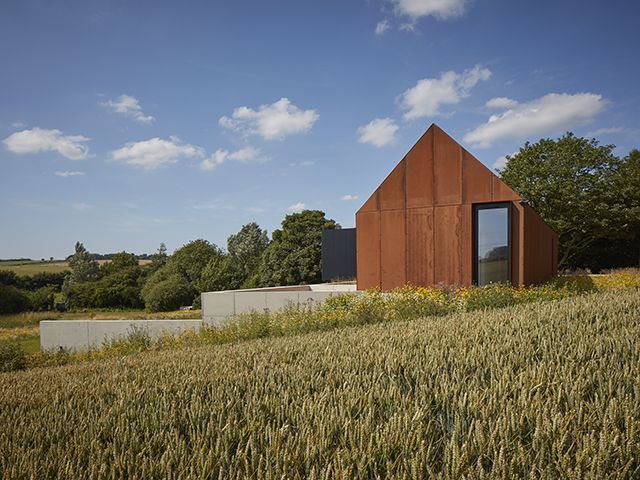 id architecture barrow house meadow - granddesigns Lincolnshire Wolds