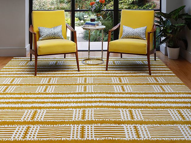 Jennifer Manner /re/purpose plastic recycled rugs - granddesignsmagazine.com 