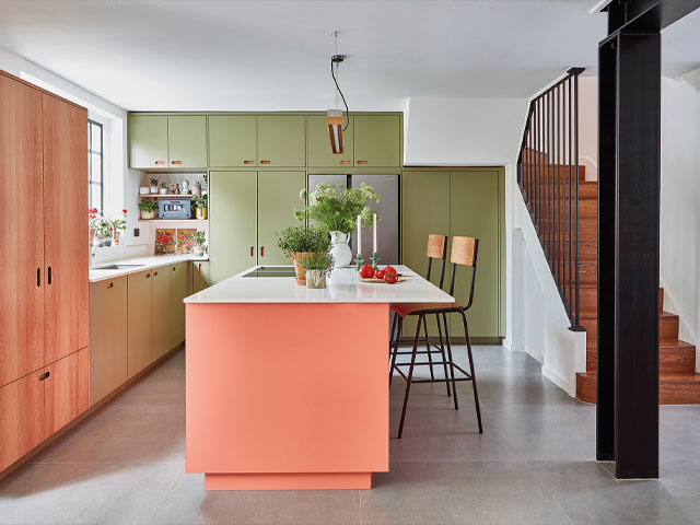 kitchen trends: bright clashing colours, coral and chartreuse 