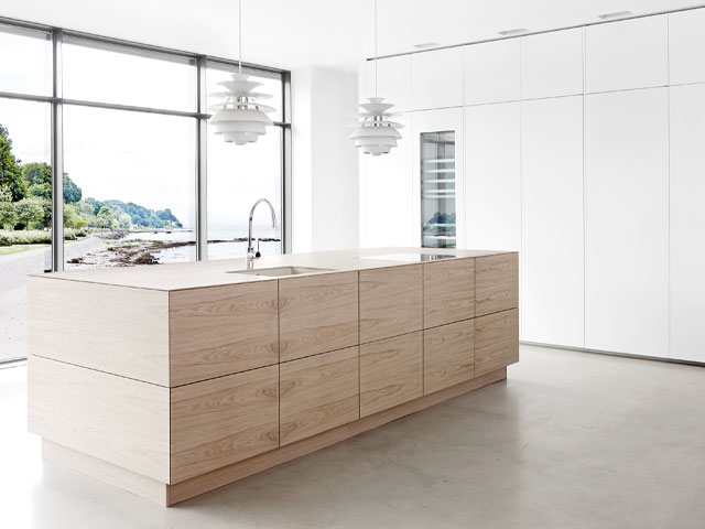 kitchen trends: handleless minimalism 