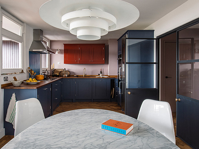 kitchen with crittall style interior doors - grand designs 