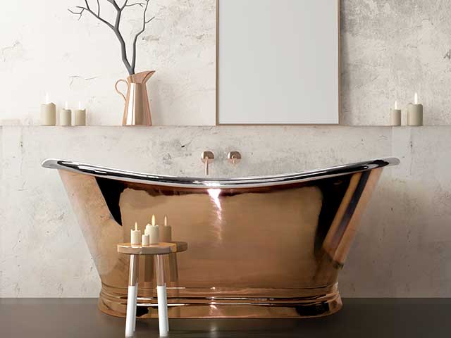 Freestanding copper bath with nickel interior