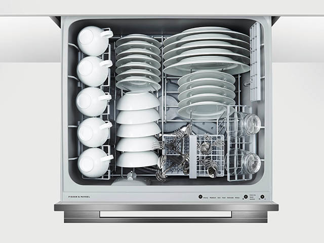 full dishwasher - top tips to improve your home's energy efficiency - home improvements - granddesignsmagazine.com