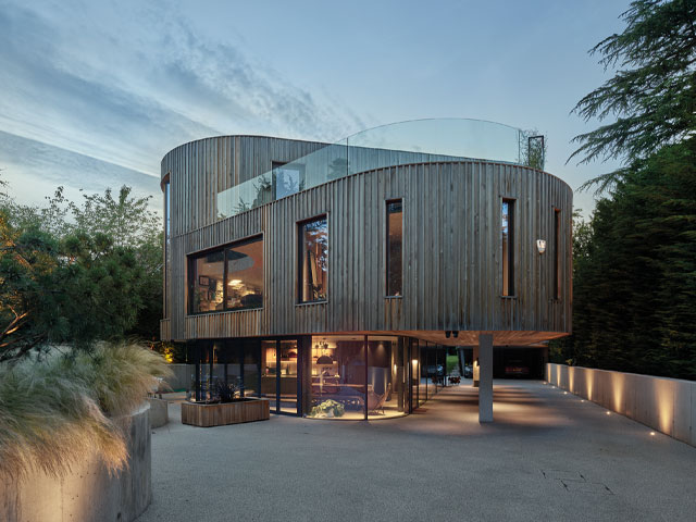 Grand Designs Manchester: Adele and Colin's cantilevered house with curved walls