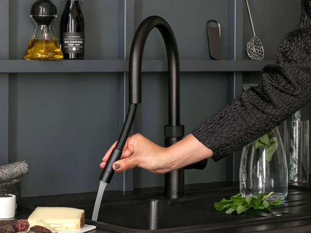 Quooker Flex 4-in-1 boiling water tap in black