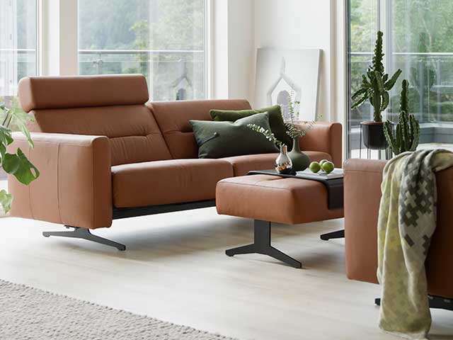 Leather sofa from stressless with footstool 