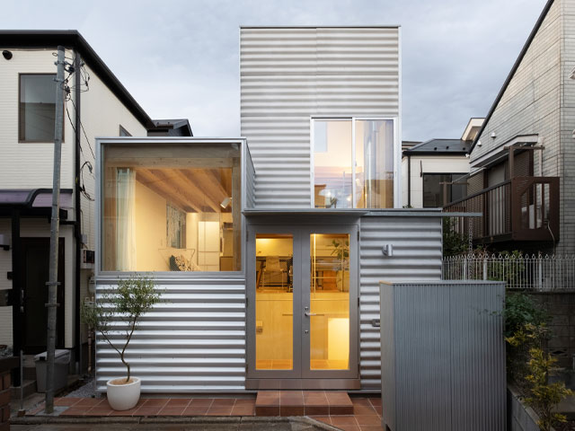 A 51 sqm home in central Tokyo, Japan, by Unemori Architects