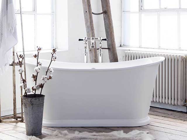 Cast iron freestanding bath