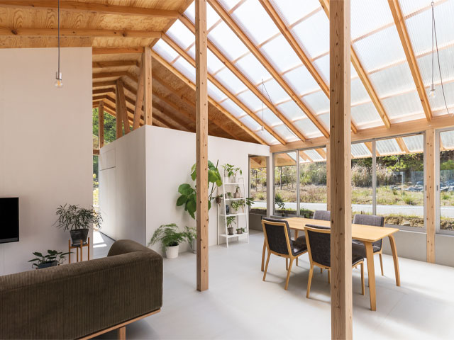 japanese new-build house built using cedar timber pillars and beams