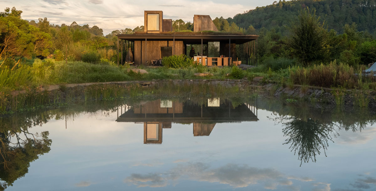 water self-sufficiency in a home on a nature reserve in Mexico