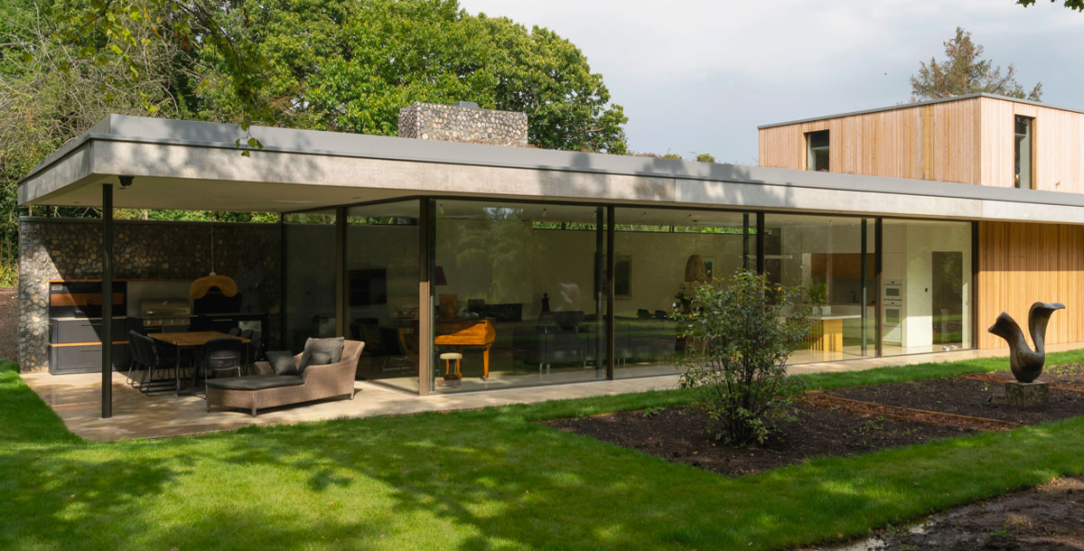 Grand Designs Dunstable exterior shot