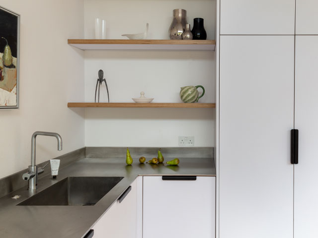 eco-friendly kitchen worktops: stainless-steel can be recycled, making it a surprisingly sustainable worksurface option