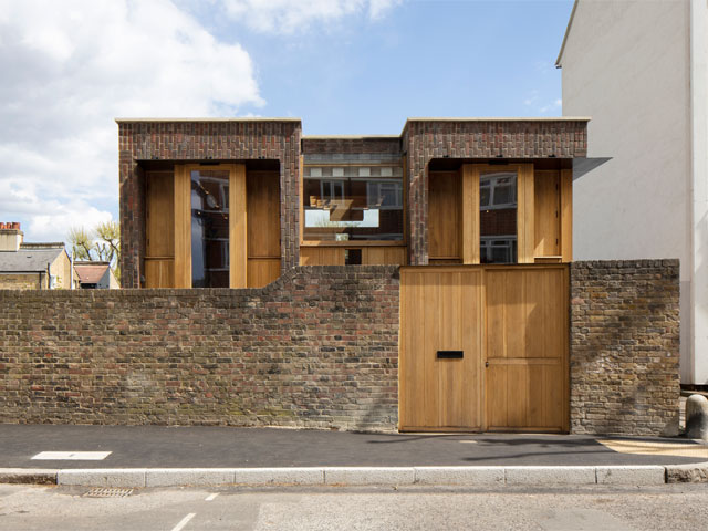 This build had to be sunk into the ground by 1m and partially hid behind a boundary wall on planning permission advice. Photo: Satish Jassal Architects
