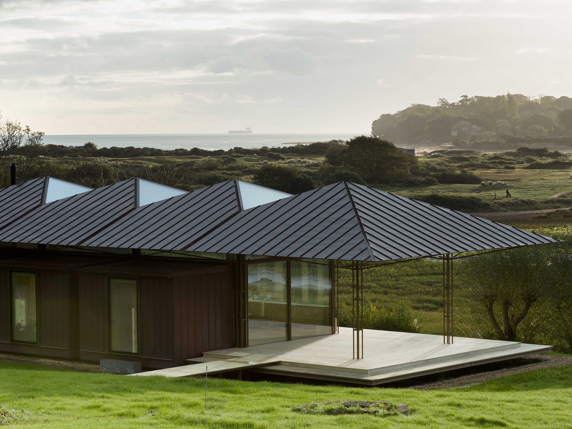 Cantilevered steel and copper clad garden pavilion made by millimetre with Niall McLaughlin Architects. Photography by Glasshopper*