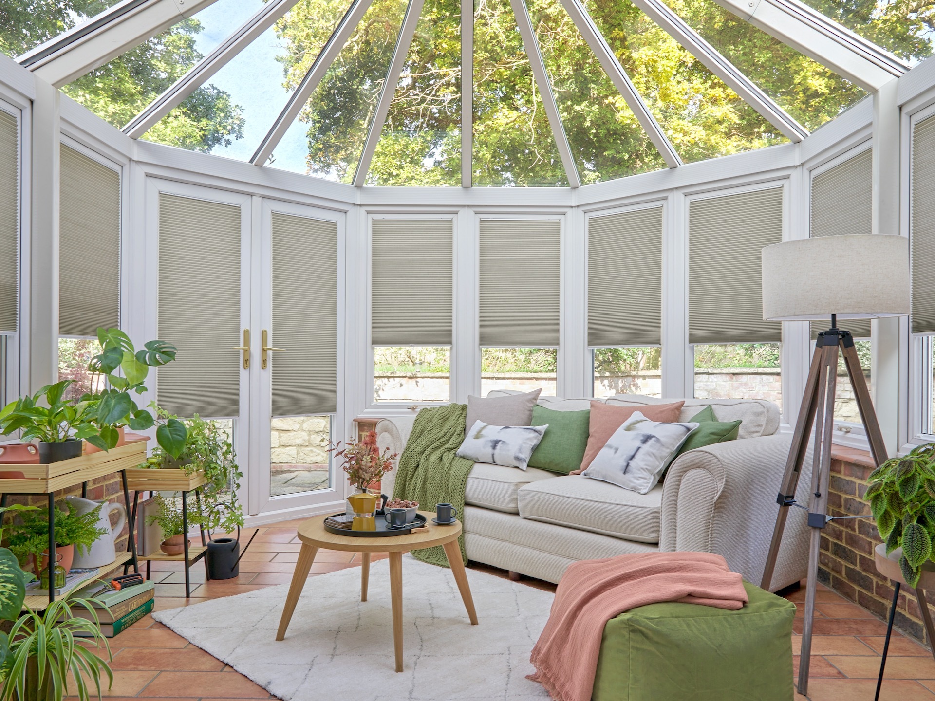 Rotunda conservatory with Duette blinds by Hillarys