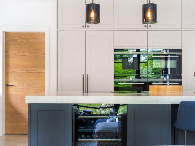 A modern cashmere kitchen created from a Shaker cashmere kitchen