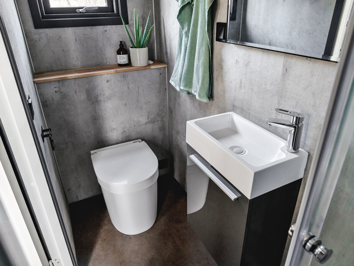 What are composting toilets? Waterless toilets explained Grand