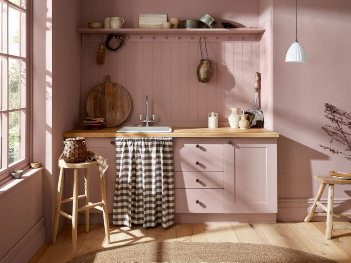 Eco-friendly Earthborn uses natural pigments in their paints