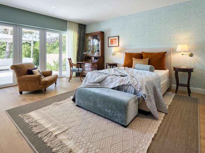 A classically-inspired modern mansion in Germany
