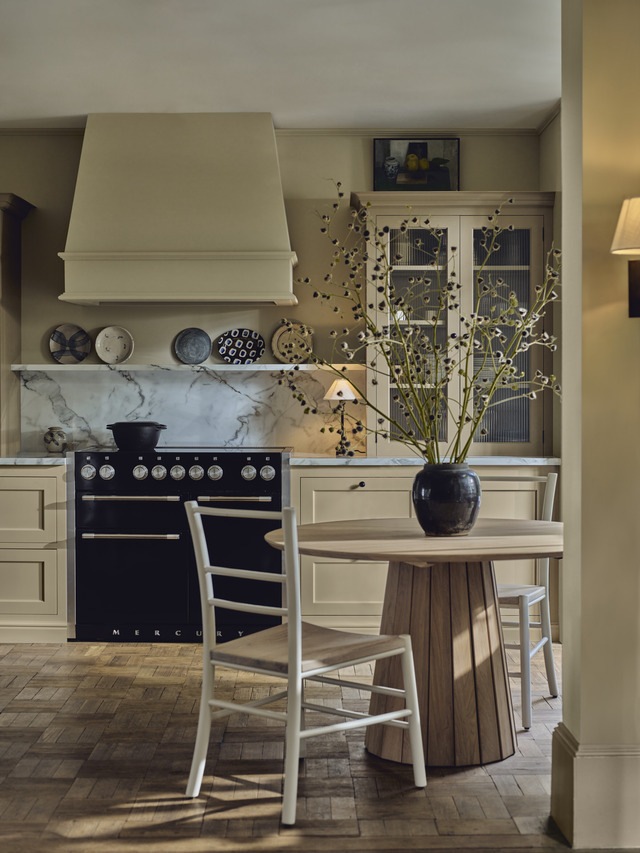 Curved furniture in kitchen 2026 Henley Kitchen