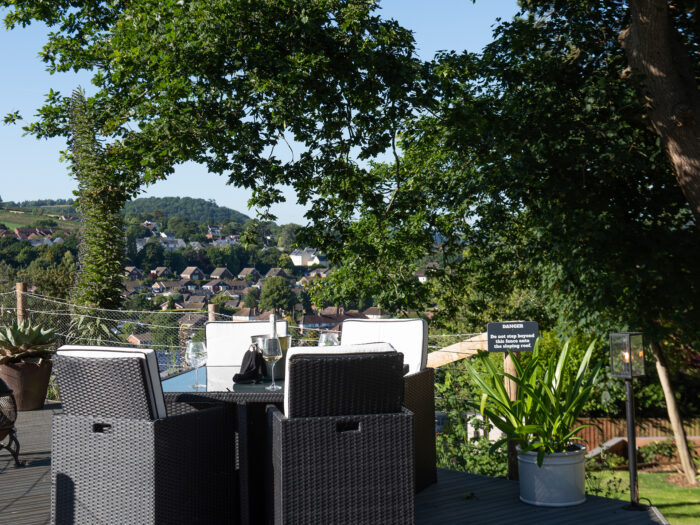 Woolbrook reservoir outdoor dining area