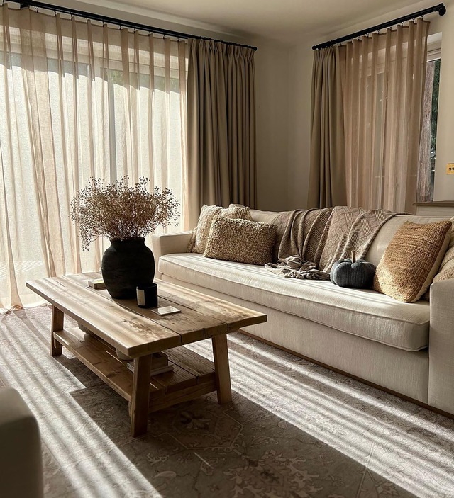 window stacking space living room